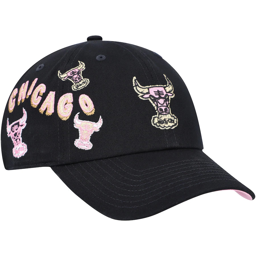 MITCHELL & NESS: NBA STRAPBACK BULLS (side view)