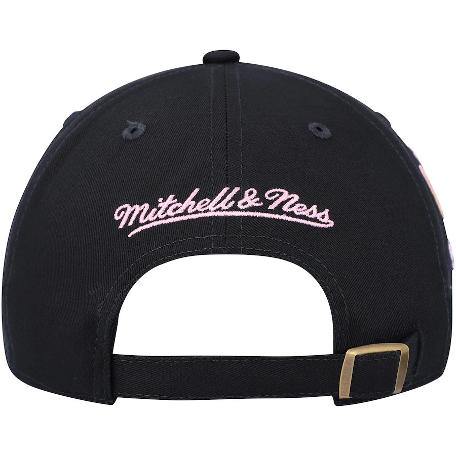 MITCHELL & NESS: NBA STRAPBACK (back view)