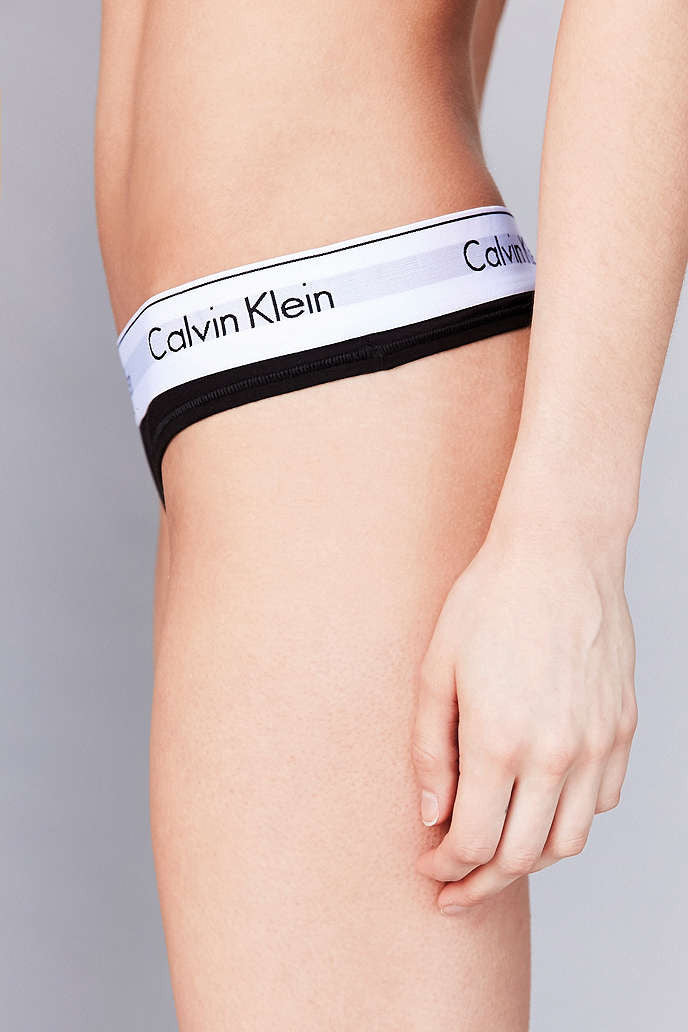 CALVIN KLEIN : BLACK LOGO THONG - 85 86 eightyfiveightysix