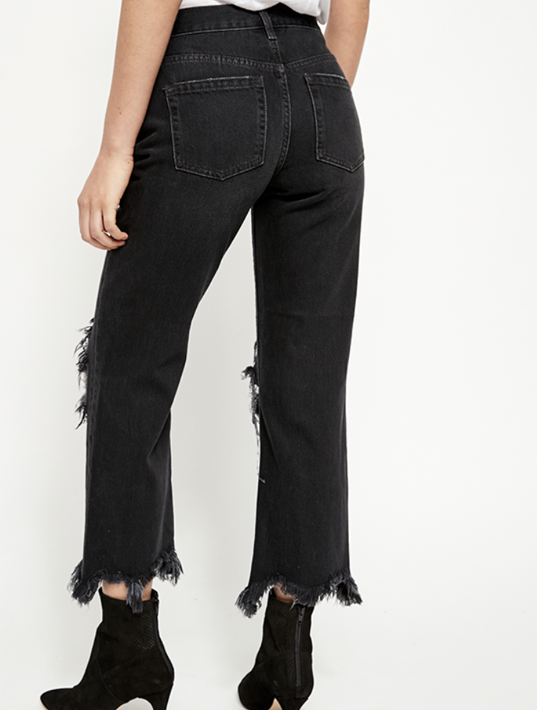 free people Maggie straight leg crop jeans in black - 8586