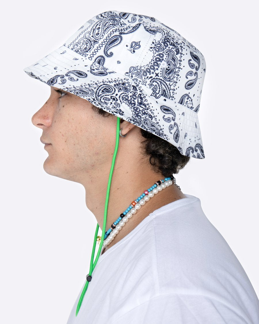 EPTM WHITE BANDANA BUCKET HAT - 8586